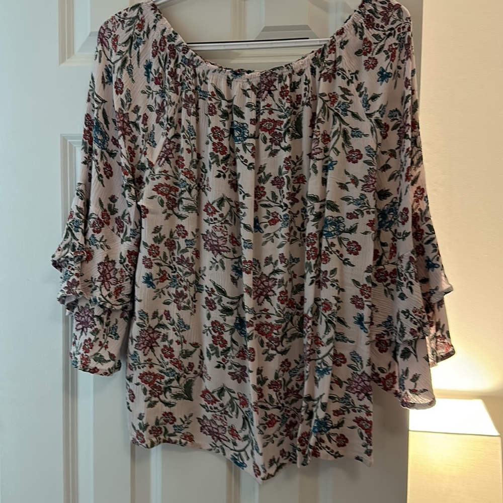 Ruffle Top Size - Picture 3 of 4
